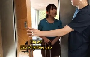 Cô vợ đi vắng thì chị cô vợ đến chơi rồi gạ cậu em rể tắm chung Cô vợ đi vắng thì chị cô vợ đến chơi rồi gạ cậu em rể tắm chung
