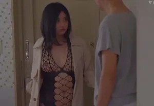 Gõ cửa phàn nàn gã nhà bên, cô gái vô tình bị biến thành nô lệ tình dục tình dục Gõ cửa phàn nàn gã nhà bên, cô gái vô tình bị biến thành nô lệ tình dục tình dục