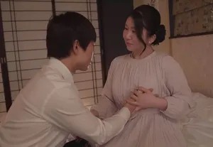 Món quà bất ngờ của má kế cho cậu con trai vừa mới tốt nghiệp ra trường Món quà bất ngờ của má kế cho cậu con trai vừa mới tốt nghiệp ra trường